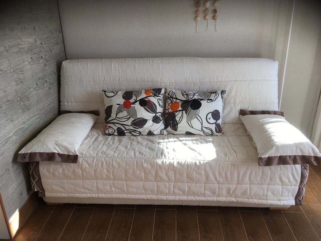 sofa-R